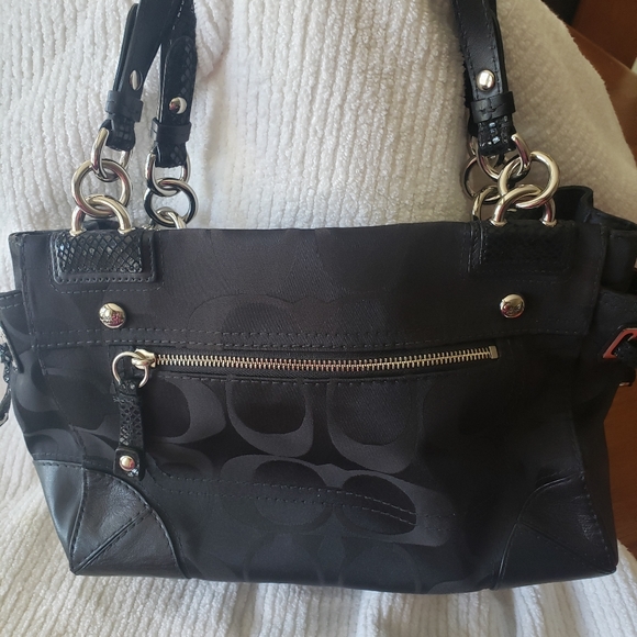 Coach Bag - Picture 2 of 4